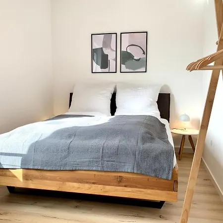 Appartamento Antoni Homes 2-4 Personen I 2 Schlafzimmer I Messe I Uni I Arena Augusta