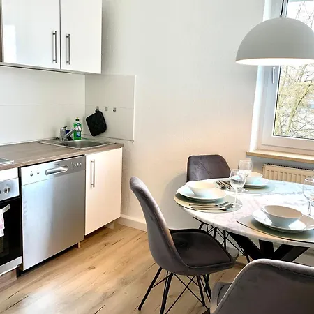 Antoni Homes 2-4 Personen I 2 Schlafzimmer I Messe I Uni I Arena Appartamento